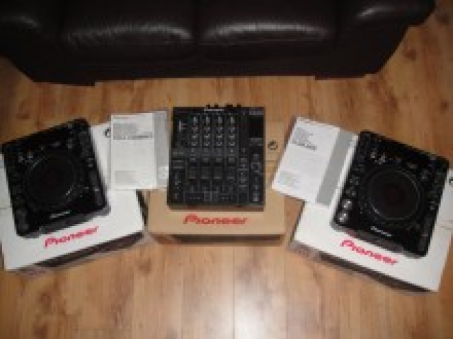 TOP DJ GEAR 2X CDJ2000 1X DJM800 PACKAGE - Musik - dohna