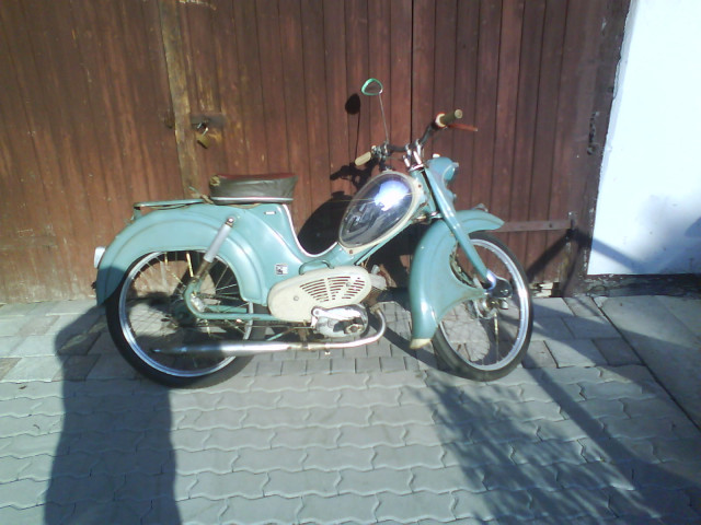 Oldtimer zu verkaufen     - Motorraeder und Teile nach Marken - Rheinau