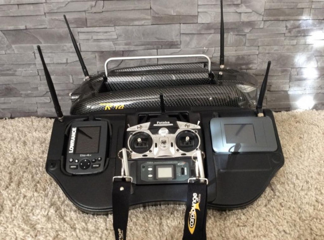 Futterboot RT4 + Lowrance Elite + Futaba - Sport - Hof