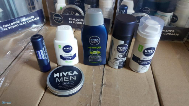 NIVEA TRAVEL SET GÜNSTIG ONLINE BESTELLEN - Sonstige Anzeigen - Görlitz