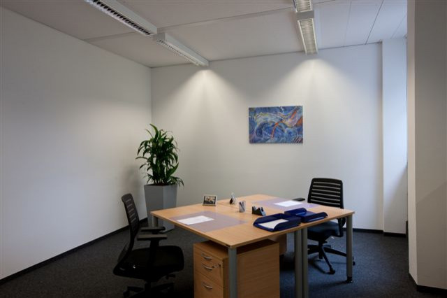 TOP-BÜROS BEI DARMSTADT ZUM SCHNÄPPCHENPREIS VON 4,75 €/m² - IDEAL FÜR START-UPS - Immobilien - Pfungstadt