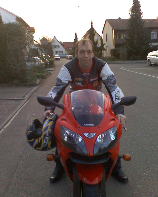 Suche Sozia mit langen Haaren für mein rotes Motorrad - Motorrad Sonstiges - Weilheim