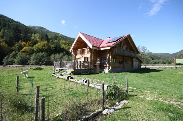 Romantisches Blockhaus zur Alleinnutzung in Rumänien zu vermieten - Urlaub Reise - Abtenau