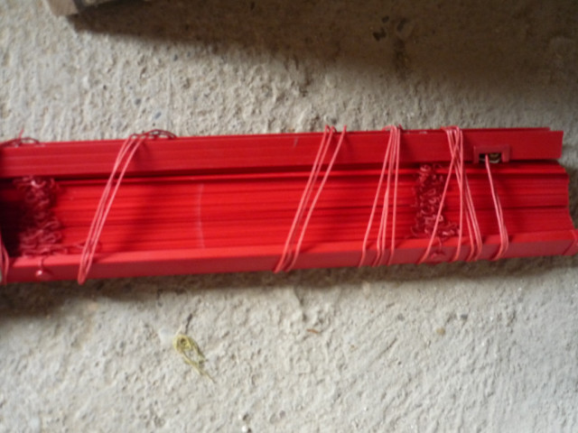 Neues Jalousie 90x220cm Kunststoff rot zu verkaufen  - Haushalt - Passau 