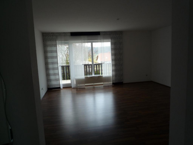 3 ZKB-Wohnung mit Einbauküche, Balkon, Grundstücksnutzung, Aussichtslage, Diemel - Vermietungen - Diemelstadt-Rhoden