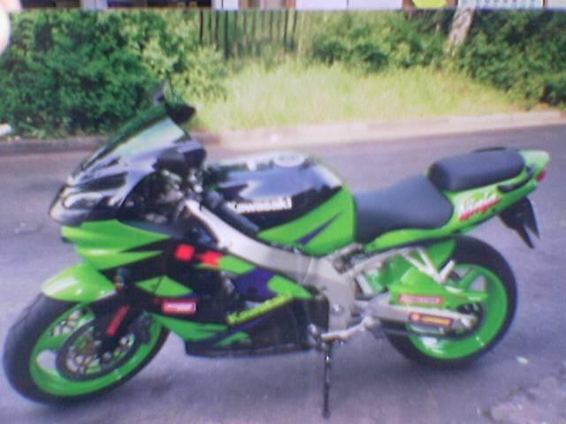 Top Kawasaki ZX9R - Motorraeder und Teile nach Marken - Leipzig