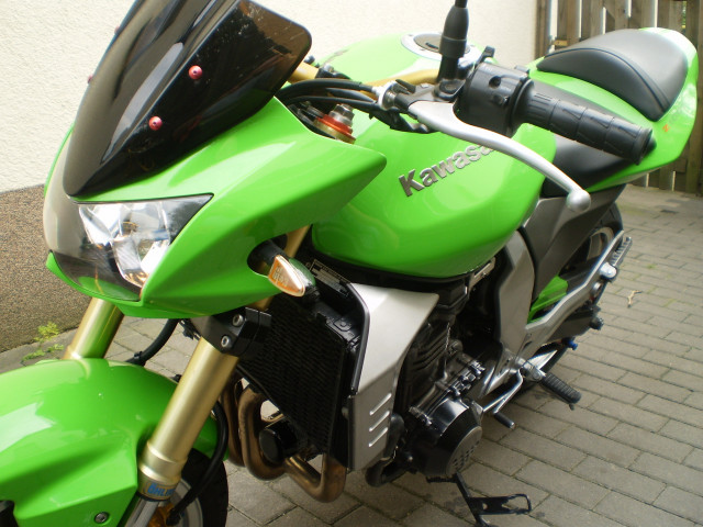 Kawasaki Z 1000 - Motorraeder und Teile nach Marken - Mülheim