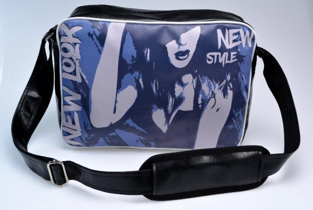 Tasche 27/ 39/ 10cm Schultertasche Umhängetasche Aufdruck gemustert Format A4 Ha - Kleidung Schmuck Accessoires - Erfurt