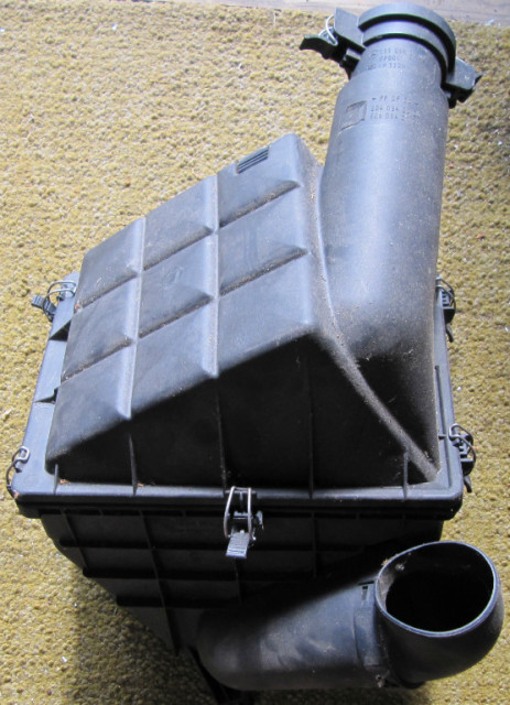 Luftfilterkasten für Mercedes-Benz C-Klasse W202 A 1110940302  - Auto Teile - Einbeck