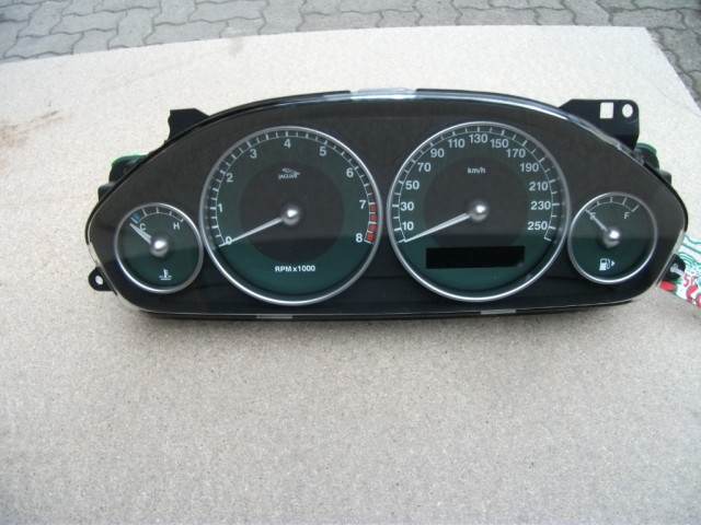 JAGUAR  X-TYPE CF1 2,5 V6 AUTM 4X4 /  TACHO / TACHOEINHEIT-VISTEON 1X4F-10849 - Auto Teile - Hess.Oldendorf