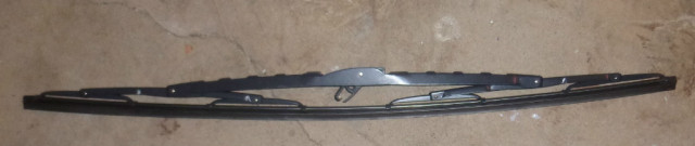 Mercedes-Benz Wischerblatt für 190er W201  - Auto Teile - Einbeck