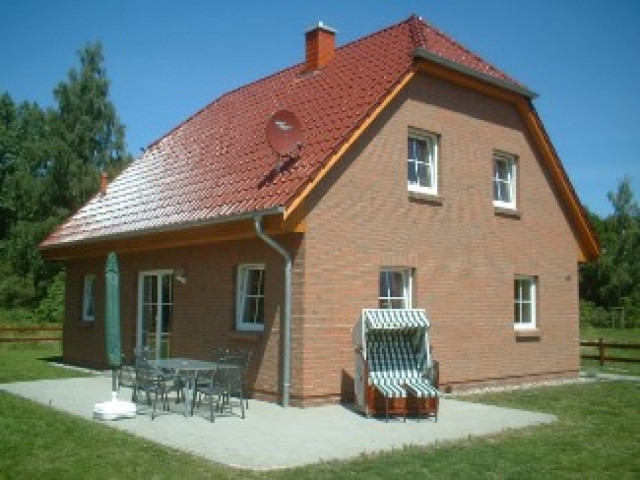 Insel Rügen - strandnahe Ferienhäuser  - freie Zeiten im Sommerurlaub - 24.8. -3 - Urlaub Reise - Negast 