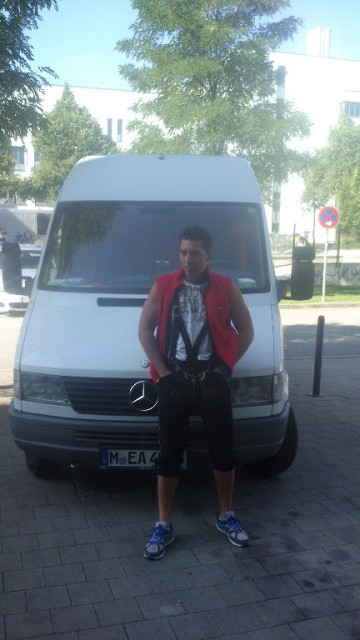 Transporte, Entsorgung,Wohnungsauflösung, Umzug, günstig 24 Std-München - Dienstleistungen Business Gewerbe - munchen