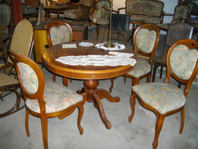 Möbel sonstige aus Sammlung Abzugeben - Moebel Haushalt - Marburg
