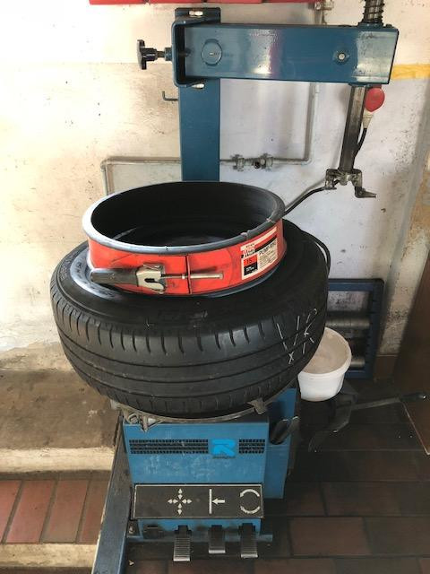 Reifenmontiergerät und Wuchtmaschine - Auto Zubehoer - Herzlake