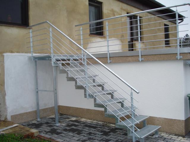 Metalltreppen stahltreppen nach Mass, Metallzaune aus Polen, Tore, Gelander - Handwerk Hausbau Garten - Neubrandenburg