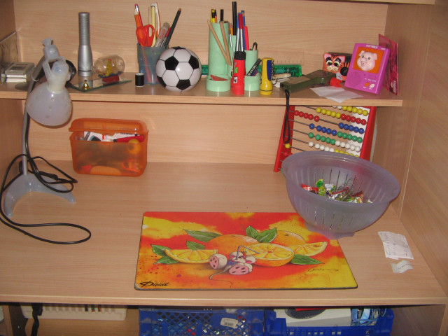 Jugendzimmer - Moebel Haushalt - Frankfurt