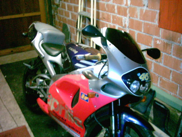 Aprilia RS 125 Valentino Rossy Edition - Motorraeder und Teile nach Marken - Reichenbach