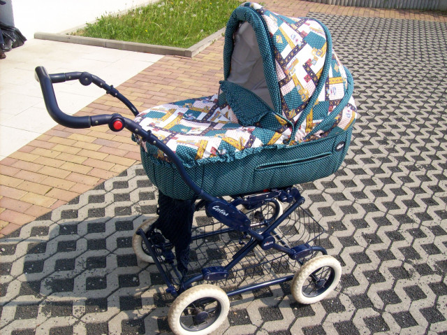 Chicco Kombikinderwagen und Baggi 2 in 1 - Baby und Kind - Buedingen