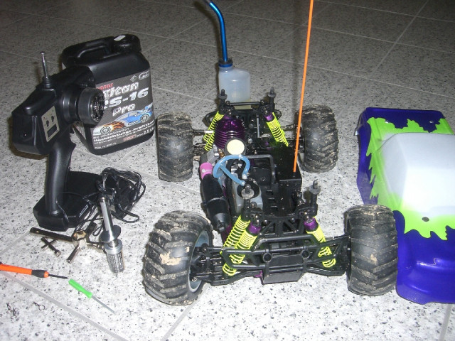 Top RC Verbrenner 75km/h inkl. Fersteuerung und allem Zubehör - Modellbau - Radolfzell