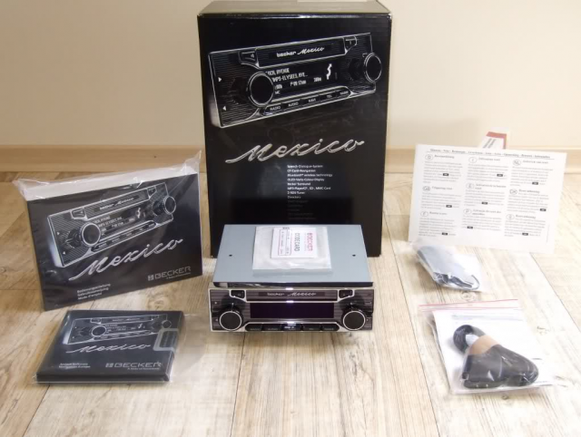 BECKER - BECKER Mexico 7948 Retro GPS, mobile phone MP3 iPod / iPhone compatible - Motorraeder und Teile nach Marken - USA