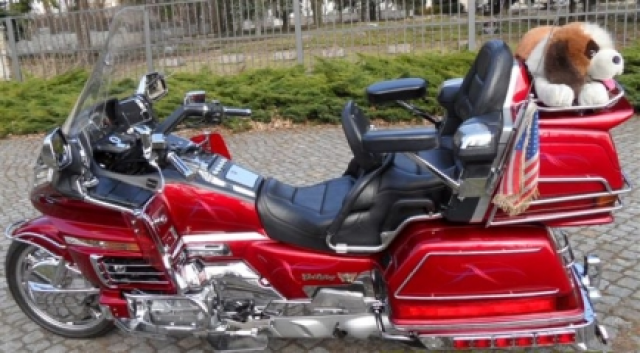 Honda GoldWing GL 1500 A - Motorraeder und Teile nach Marken - Golßen