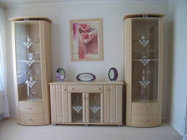 Wohnzimmerschrank Neuwertig    - Moebel Haushalt - Elsenfeld