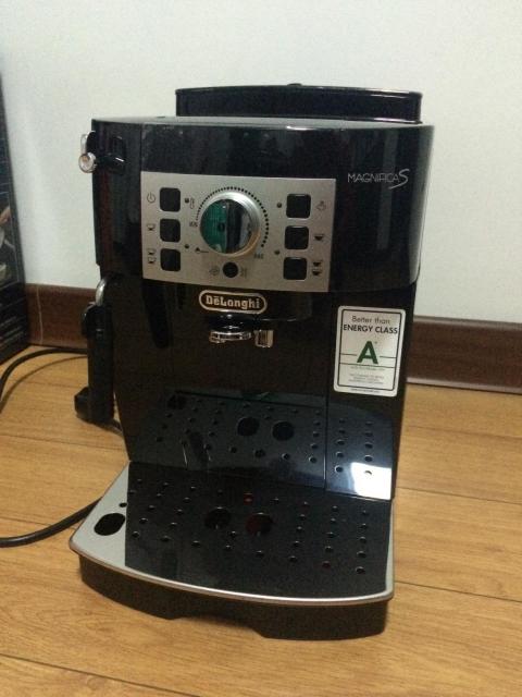 NEU - De'Longhi Magnifica S ECAM 22.110.B – Kaffeevollautomat mit Milchaufschäum - Haushalt - Berlin