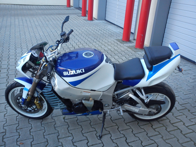 Suzuki gsx-r1000 k1 - Motorraeder und Teile nach Marken - aachen