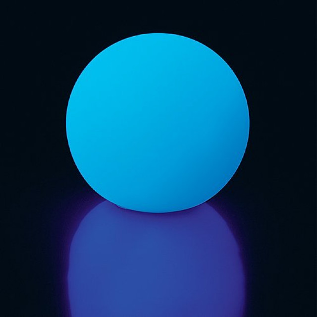 Design-Lampe mit Lichteffekt - Haushalt - Fürth