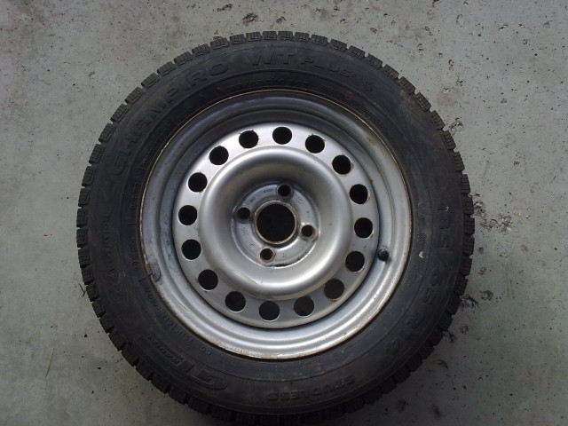 Winterreifen 185/65 R14 86T auf Stahlfelgen 4x100 - Auto Teile - Nürberg