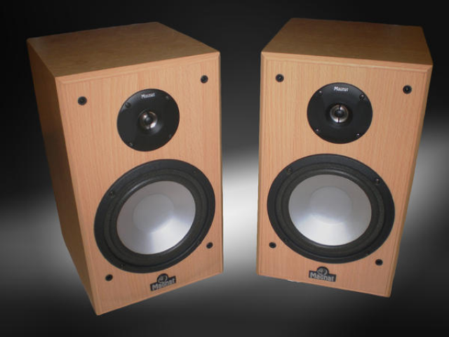 Magnat 144 402 (Bass Reflex Lautsprecher) - Hifi - Karlsruhe