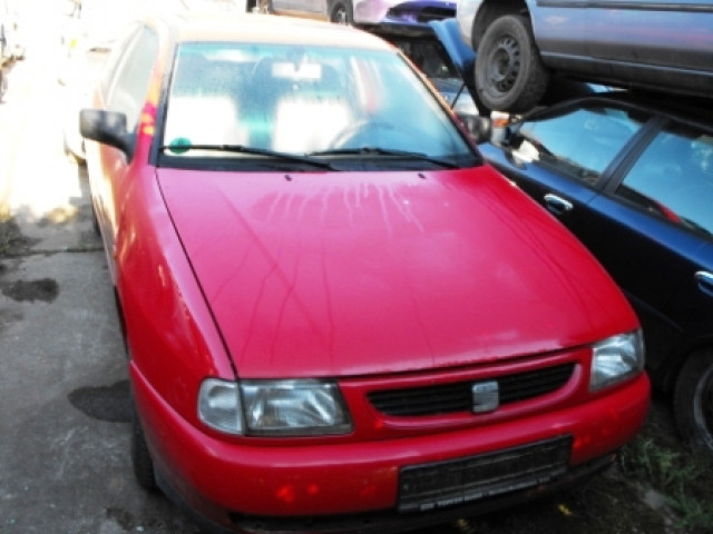 TOP Schlachtfest Seat Ibiza 1.4  Motor AEX, Getriebe, etc.  mit Gewährleistung - Auto Teile - Rottleberode