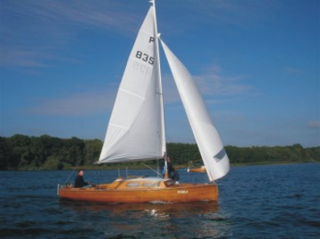 Gepflegter Mahagoni-Jollenkreuzer 15m² - Sport - Pinnow