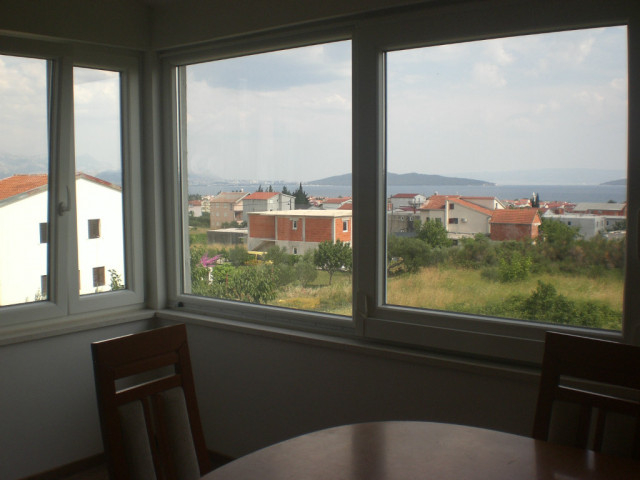 Ferienwohnung zum vermieten in Kroatien am Meer für Familien mit Hunde - Immobilien - KastelStari