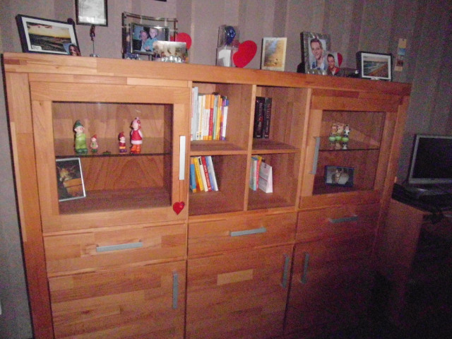  Highboard und Vitrine massiv - Haushalt - Velbert