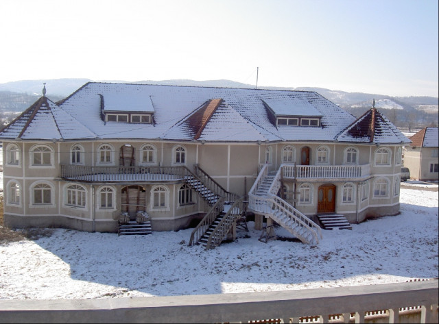Traumhaftes duplex villa - Immobilien - caransebes