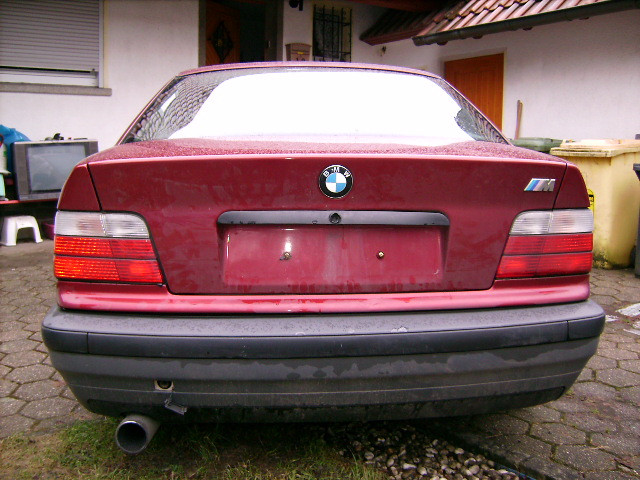 BMW E36 wird ausgeschlachtet - Auto Teile - Lindlar