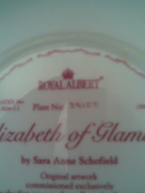 Royal Albert Elizabeth of Glamis Plate by Sara Schofield Queen Mother Fav Flower - Sammlungen - Bottrop