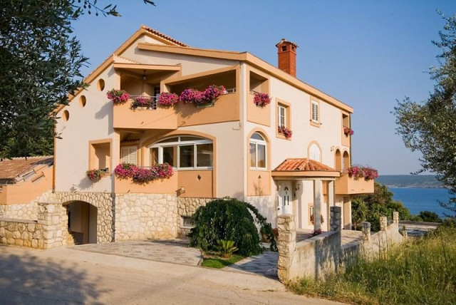 Haus bis zu 11 Personen in Posedarje bei Zadar in Kroatien 150 m Strand - Urlaub Reise - Posedarje