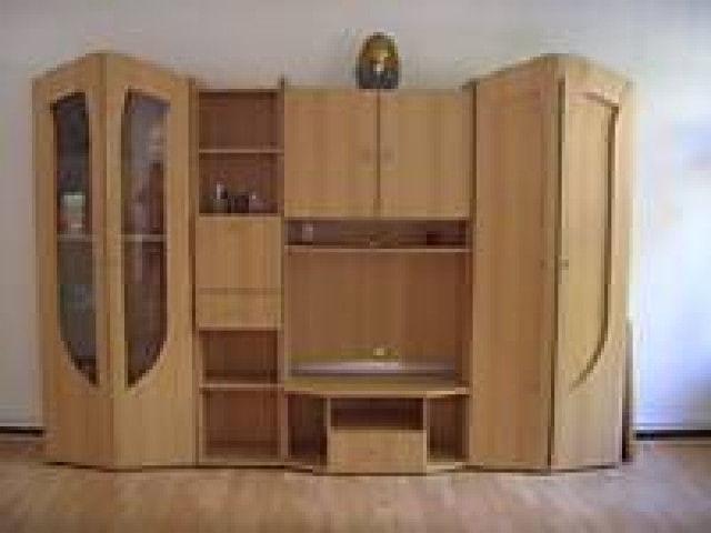 Gut erhaltener Wohnzimmerschrank mit Vitrine - Moebel Haushalt - berlin