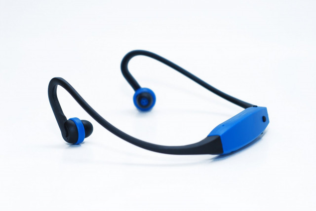 Kabelloser Sport-Kopfhörer mit integ. Mp3-Player - Tv Hifi Video Audio - Bielefeld