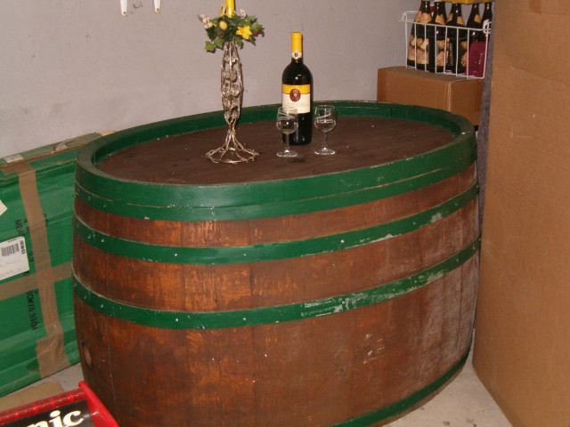 Schönes ovales  altes Eichen-Weinfaß als Tisch - Moebel Haushalt - St.Goarshausen