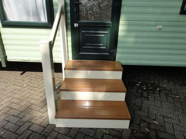 Kunststoff Treppe für mobilheime wohnwagen dauercamper - Camping - nordhorn