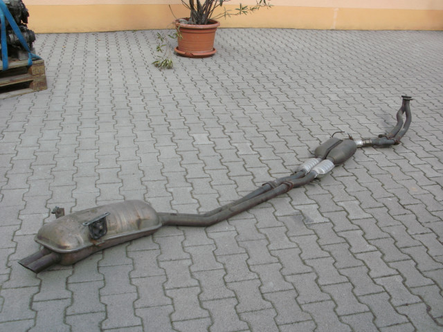 Auspuffrohr BMW E36 325i 24V- Hosenrohr bis Endschaldämpfer - Auto Teile - Appenheim