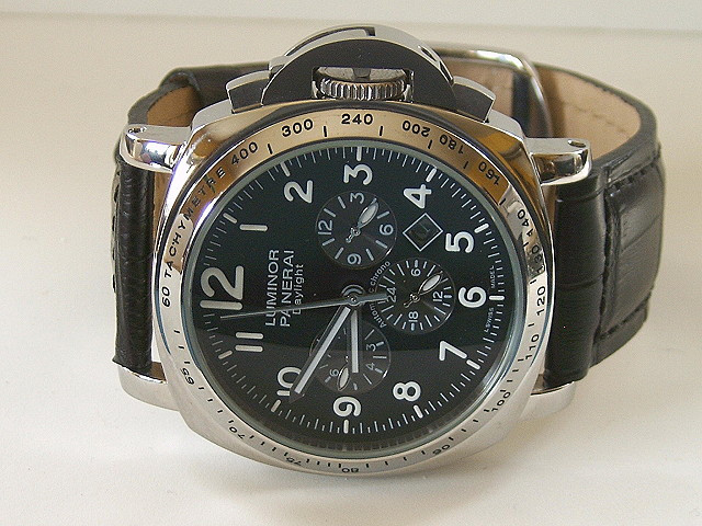 Ferrari-Porsche-Mercedes-AMG-Panerai - Kleidung Schmuck Accessoires - Lichtenstein