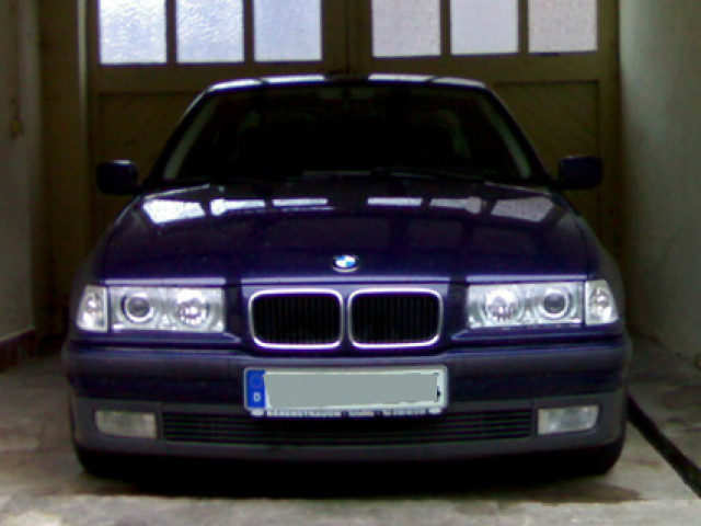 BMW 320i EURO 2  - Autos nach Marken - Oranienbaum