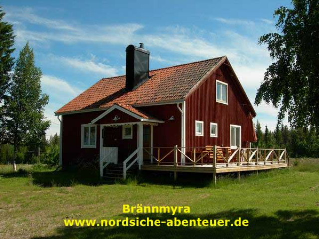 Ferienhaus Brännmyra mit Sauna und Hund in Lappland/Schweden für grosse Familien - Urlaub Reise - B lsta