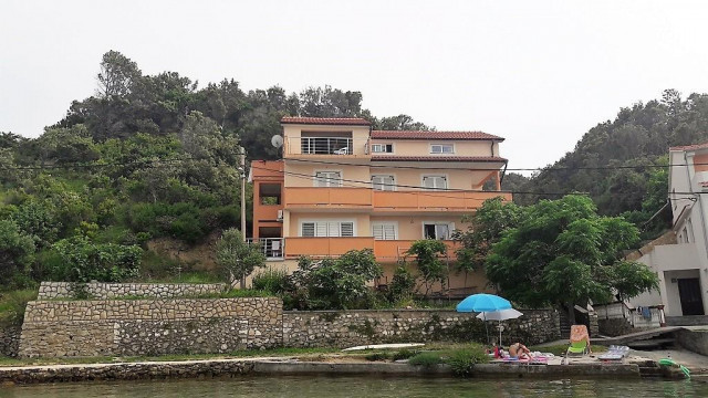 Haus in Supetarska Draga auf der Insel Rab in Kroatien direkt am Meer - Urlaub Reise - Lopar Supetarska Draga