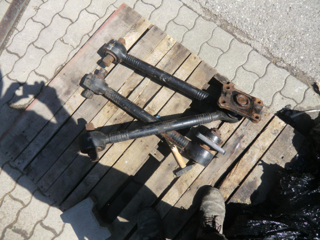 Längslenker Jcb Fastrac Teile  - Nutzfahrzeuge - rückholz